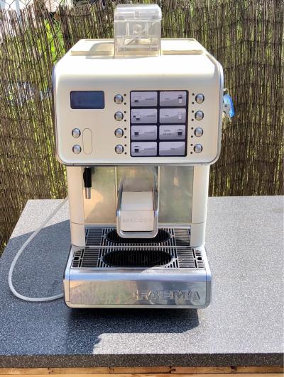 İkinci El Faema Barcode Otomatik Espresso Makinesi
